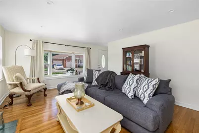 7 Woodbine Street, East Providence, RI 02915 - Photo 6