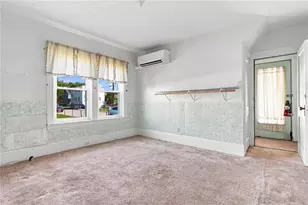 46 E St, Bristol, RI 02809 - Photo 30