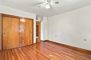 46 E St, Bristol, RI 02809 - Photo 50