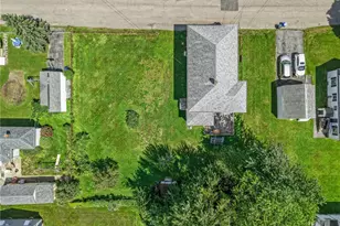 46 E St, Bristol, RI 02809 - Photo 22