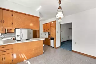 46 E St, Bristol, RI 02809 - Photo 42