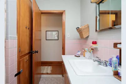 40 Church Street, Tiverton, RI 02878 - Photo 12