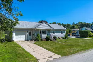 40 Church St, Tiverton, RI 02878 - Photo 2