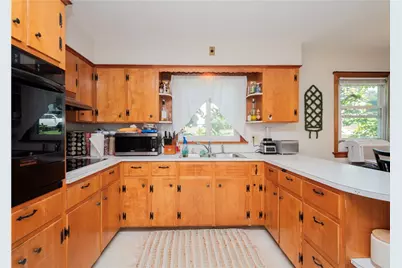 40 Church Street, Tiverton, RI 02878 - Photo 8