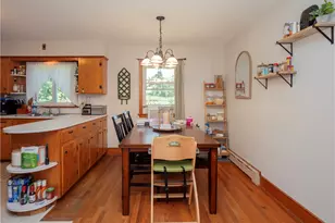 40 Church St, Tiverton, RI 02878 - Photo 10