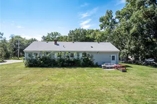 40 Church St, Tiverton, RI 02878 - Photo 28