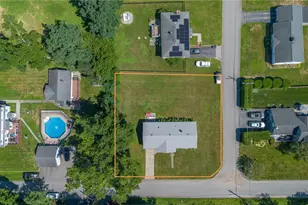 40 Church St, Tiverton, RI 02878 - Photo 40