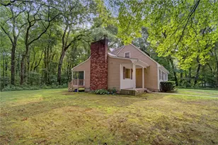 27 Peck Hill Rd, Johnston, RI 02919 - Photo 6