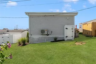 854 Matunuck Beach Rd, South Kingstown, RI 02879 - Photo 22