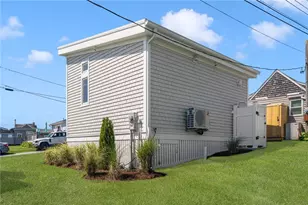 854 Matunuck Beach Rd, South Kingstown, RI 02879 - Photo 4