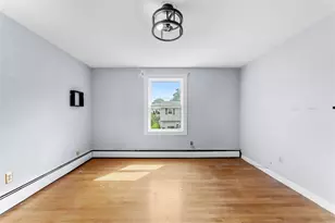 95 Hyde St, Cranston, RI 02920 - Photo 20