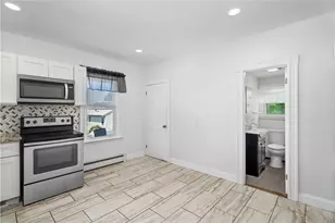 30 Cato Ave, Pawtucket, RI 02860 - Photo 18