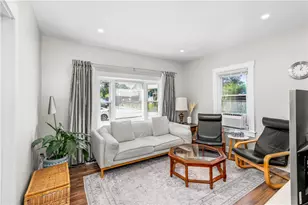 30 Cato Ave, Pawtucket, RI 02860 - Photo 8