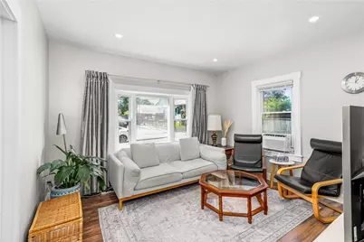 30 Cato Avenue, Pawtucket, RI 02860 - Photo 8