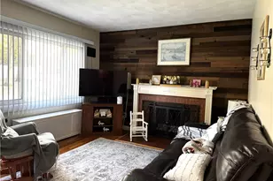 42 Spring Dr, Johnston, RI 02919 - Photo 4