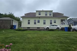 28 Crawford St, Cranston, RI 02910 - Photo 14