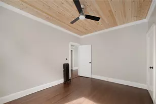 25 Sessions St, Providence, RI 02906 - Photo 28