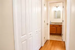 16 Gray Coach Ln, Cranston, RI 02921 - Photo 8