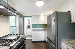 201 5th St, Providence, RI 02906 - Photo 12