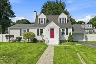 17 Ledge Rd, East Greenwich, RI 02818 - Photo 1