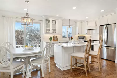 6 Jenkins Street, Bristol, RI 02809 - Photo 2