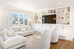 6 Jenkins St, Bristol, RI 02809 - Photo 1