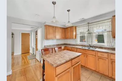 78 Crossland Road, West Warwick, RI 02893 - Photo 4