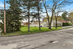 78 Crossland Rd, West Warwick, RI 02893 - Photo 22