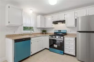 154 Bear Hill Rd, Cumberland, RI 02864 - Photo 8