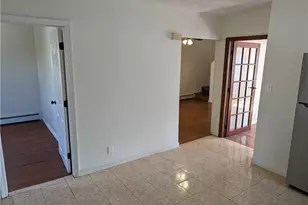 61 Utton Ave, Pawtucket, RI 02860 - Photo 4