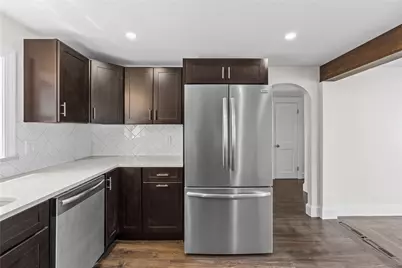 25 Gloria Street, Pawtucket, RI 02861 - Photo 6