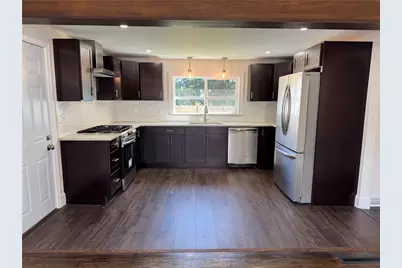 25 Gloria Street, Pawtucket, RI 02861 - Photo 4