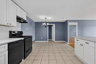 300 Smithfield Rd, North Providence, RI 02904 - Photo 10