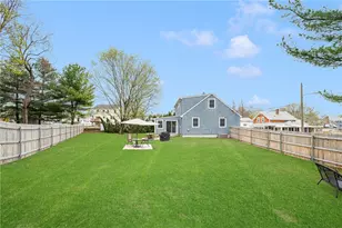 253 Arnold St, East Providence, RI 02915 - Photo 1