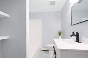 253 Arnold St, East Providence, RI 02915 - Photo 12