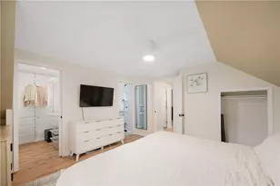 253 Arnold St, East Providence, RI 02915 - Photo 18