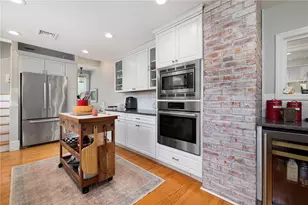 26 Paterson St, Providence, RI 02906 - Photo 4
