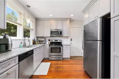 26 Paterson Street, Providence, RI 02906 - Photo 34