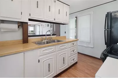 979 Tollgate Road, Warwick, RI 02886 - Photo 10