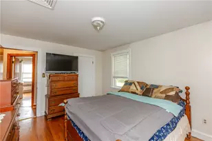 244 Gentian Ave, Providence, RI 02804 - Photo 24