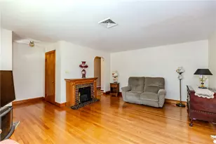 244 Gentian Ave, Providence, RI 02804 - Photo 6