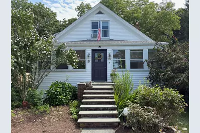 29 Howland Avenue, Jamestown, RI 02835 - Photo 1