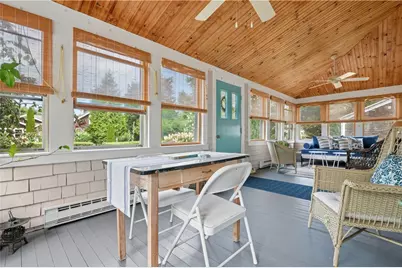 29 Howland Avenue, Jamestown, RI 02835 - Photo 2