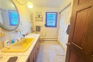 35 Brookdale St, Cumberland, RI 02864 - Photo 6