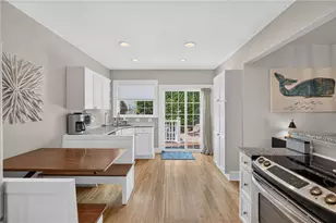 26 Lee Ave, Newport, RI 02840 - Photo 16