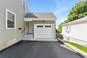 172 Bayview Ave, Bristol, RI 02809 - Photo 34