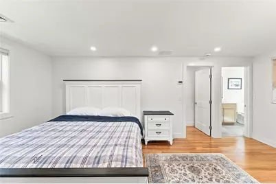 172 Bayview Avenue, Bristol, RI 02809 - Photo 18