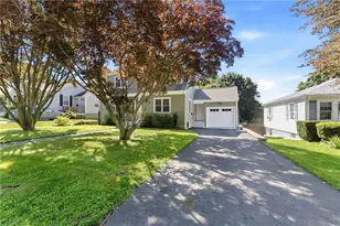 172 Bayview Ave, Bristol, RI 02809 - Photo 40