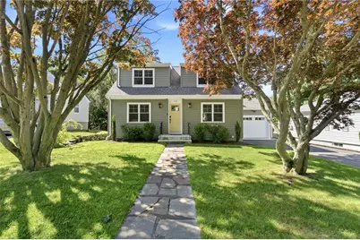 172 Bayview Avenue, Bristol, RI 02809 - Photo 1