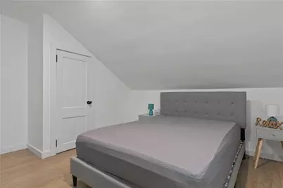13 Sherman Street #3, Newport, RI 02840 - Photo 16